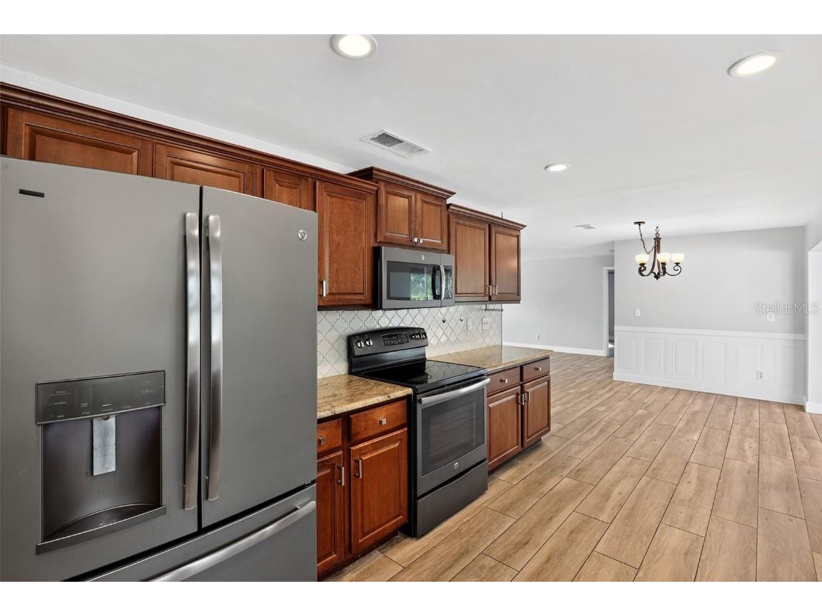 8607 Chatham Street Fort Myers FL 33907 A4673476 image13