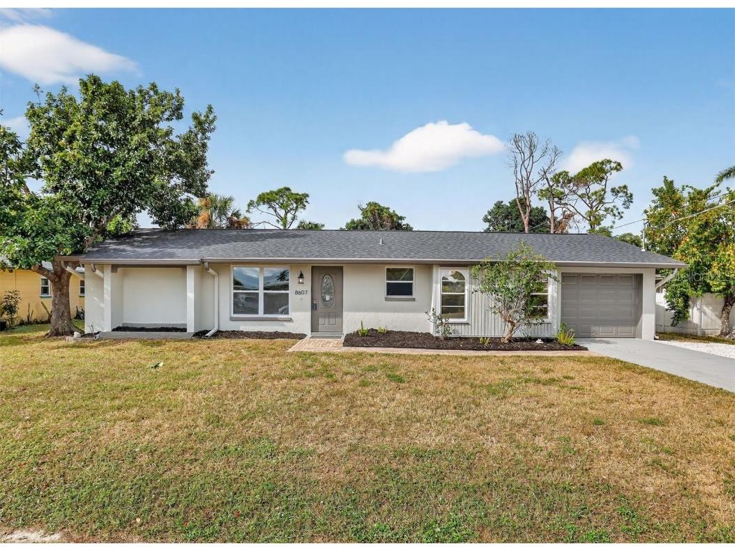 8607 Chatham Street Fort Myers FL 33907 A4673476 image2