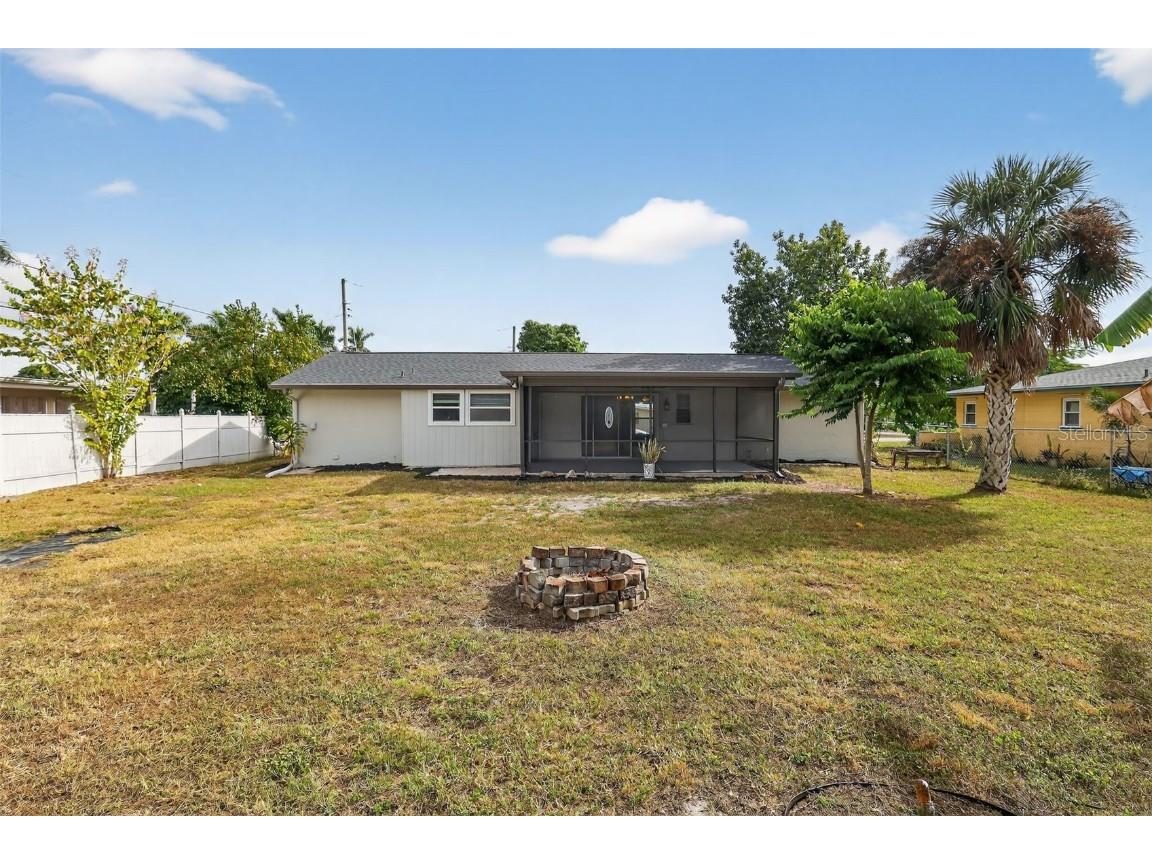 8607 Chatham Street Fort Myers FL 33907 A4673476 image30
