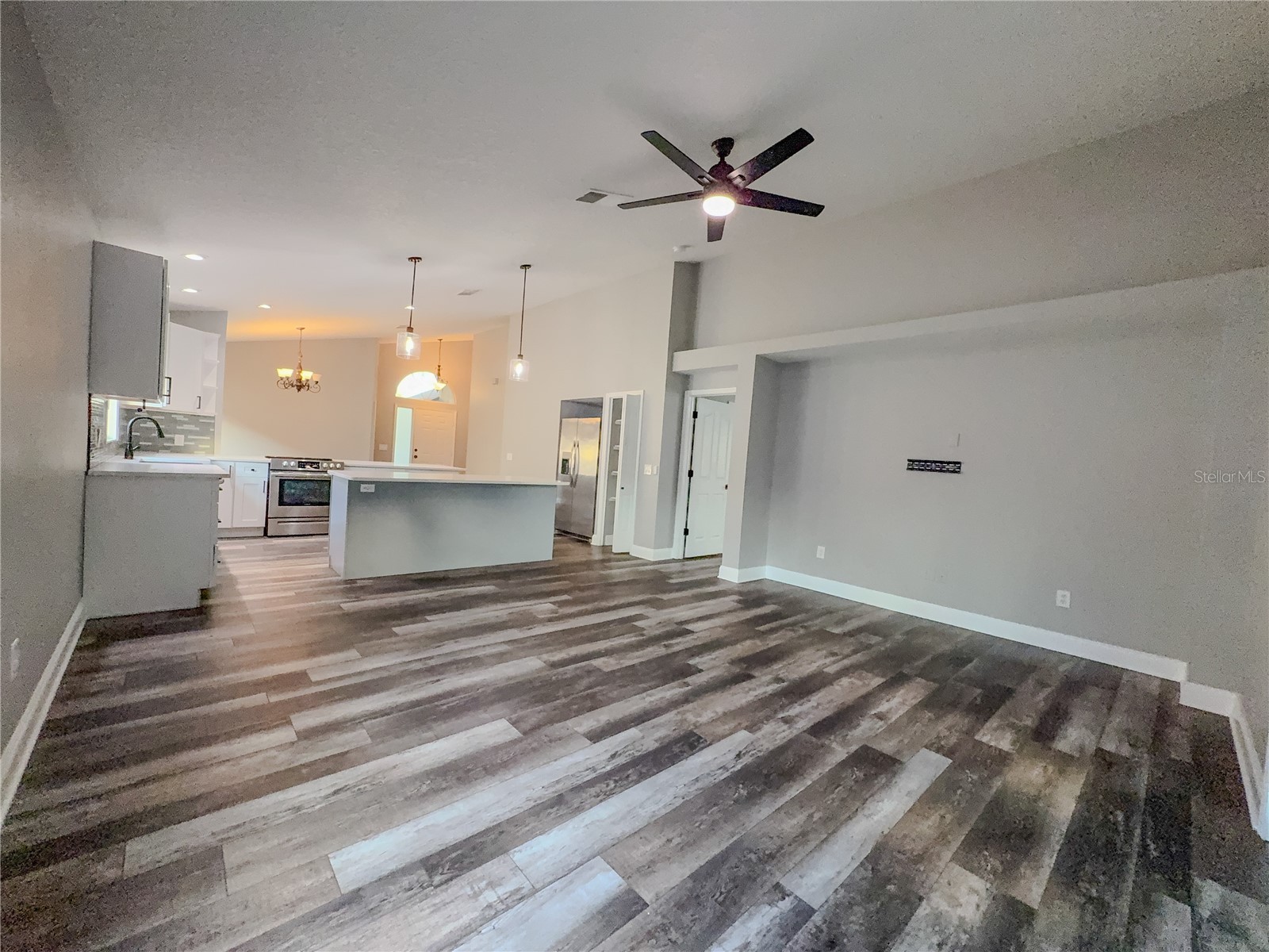 8608 Fawn Creek Drive Tampa FL 33626 TB8516417 image20