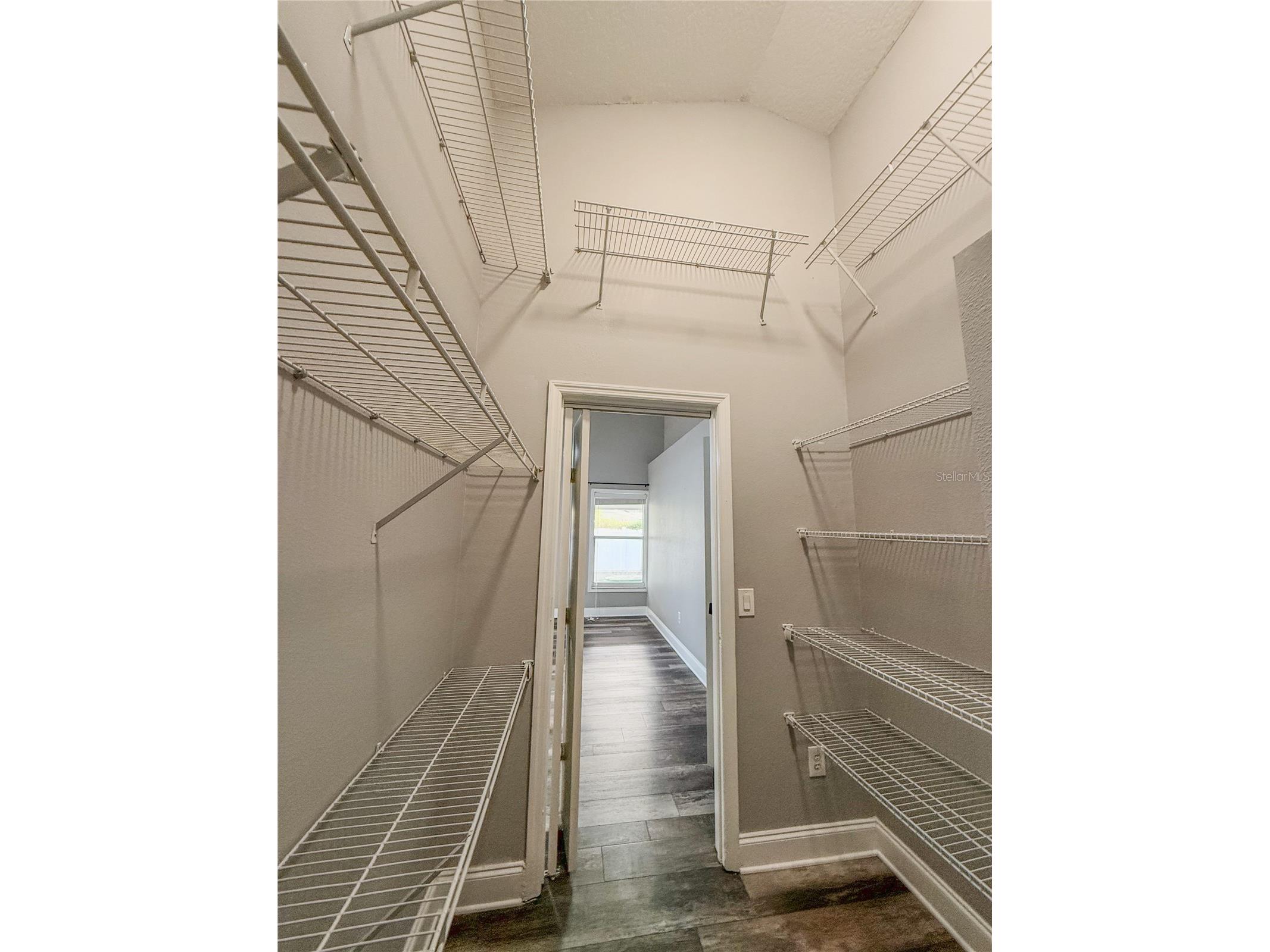 8608 Fawn Creek Drive Tampa FL 33626 TB8516417 image24