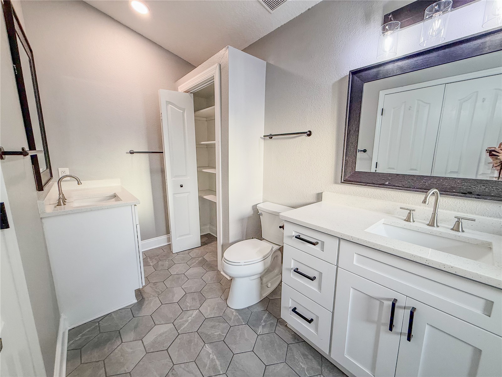 8608 Fawn Creek Drive Tampa FL 33626 TB8516417 image27