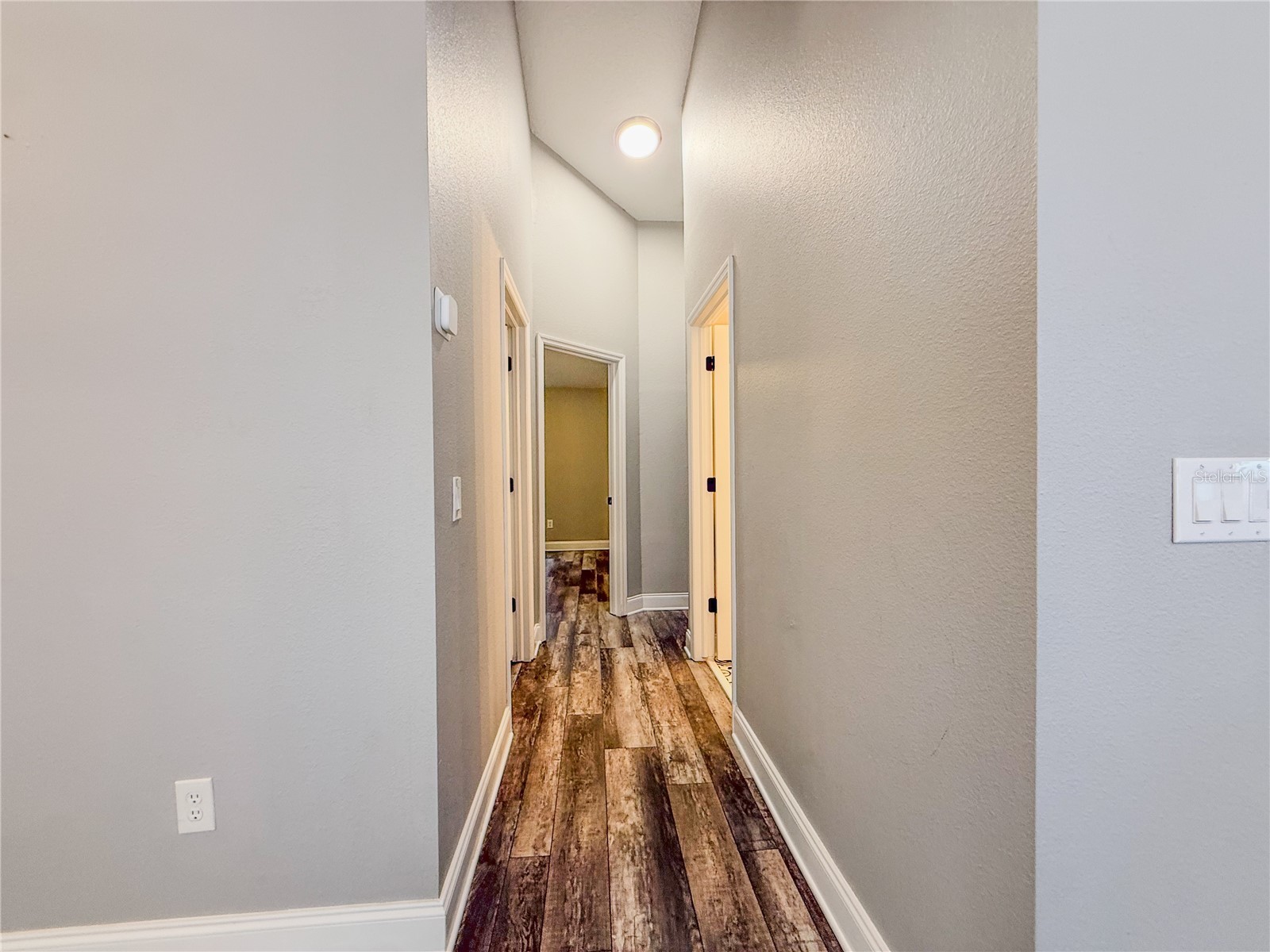 8608 Fawn Creek Drive Tampa FL 33626 TB8516417 image36