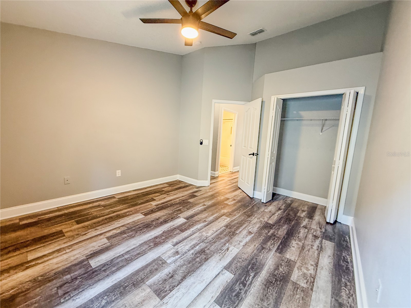 8608 Fawn Creek Drive Tampa FL 33626 TB8516417 image38