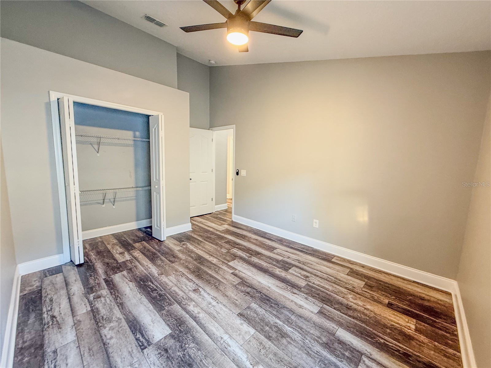 8608 Fawn Creek Drive Tampa FL 33626 TB8516417 image40