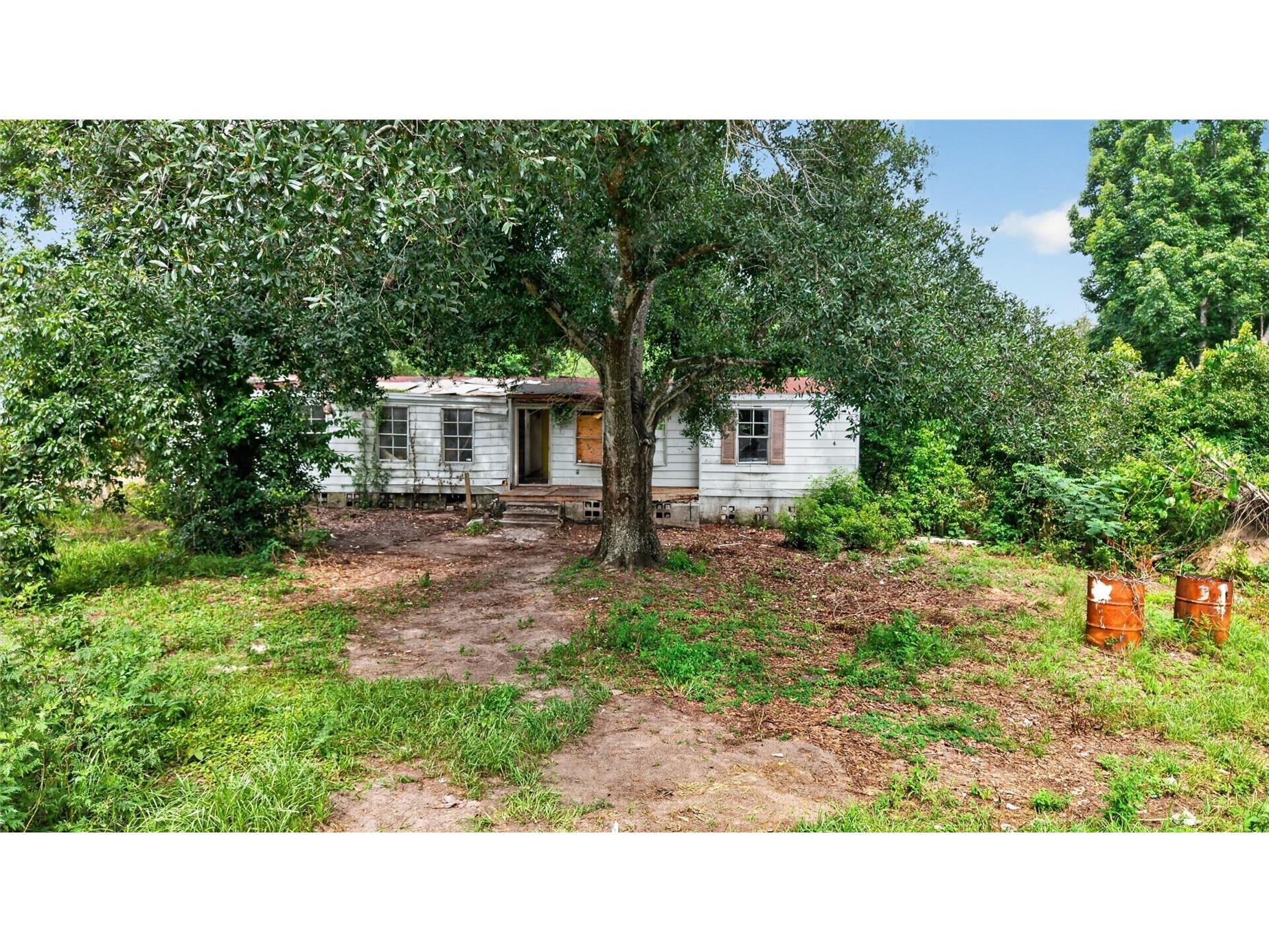 8608 Hamster Drive Zephyrhills FL 33540 TB8519212 image1