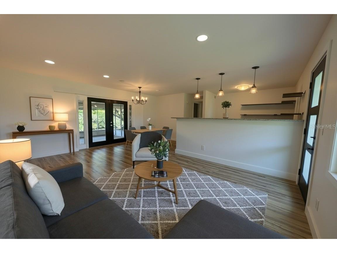 8609 Driftwood Drive Tampa FL 33615 TB8459808 image3