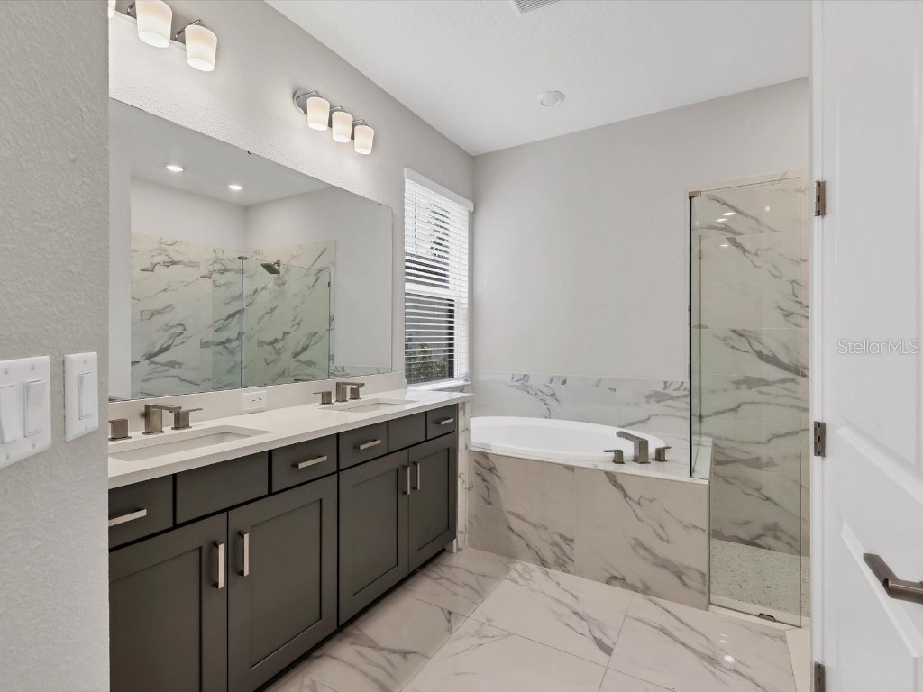 8609 Evening Drive Sarasota FL 34241 A4666480 image19