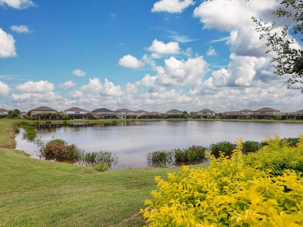 8609 Evening Drive Sarasota FL 34241 A4666480 image40