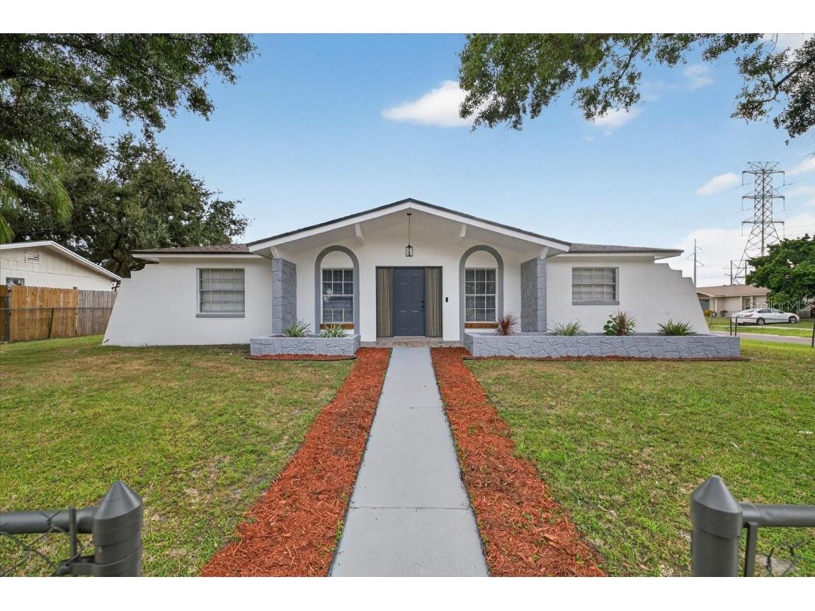 8609 Fish Lake Road Tampa FL 33619 TB8438732 image1