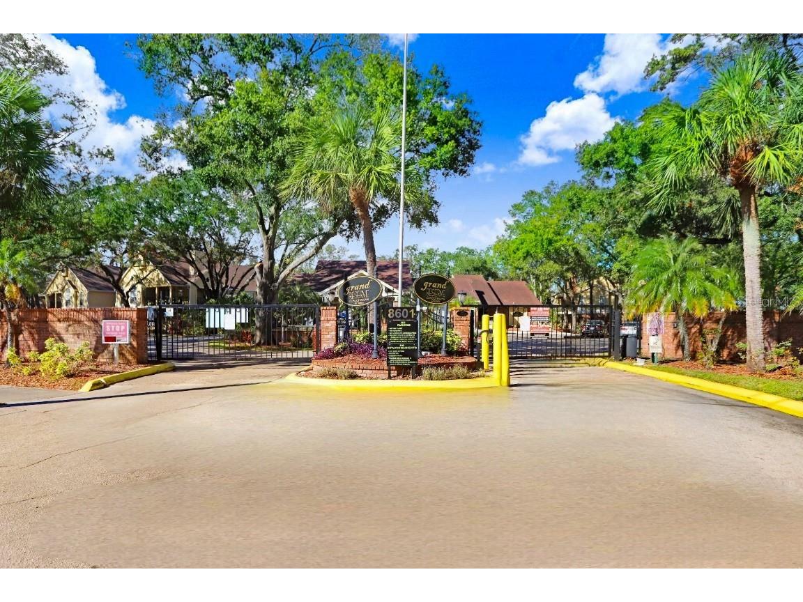 8609 Mallard Reserve Drive #101 Tampa FL 33614 TB8437696 image89