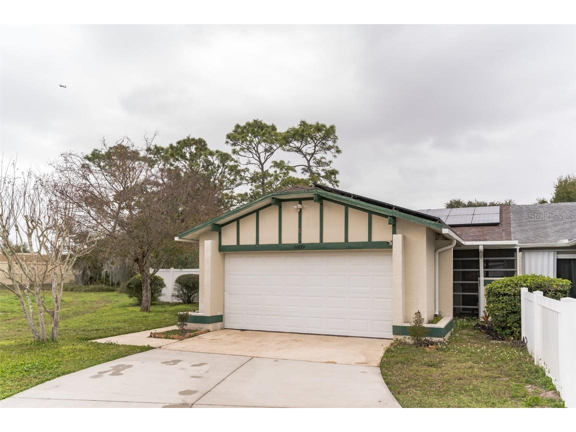 8609 Spring Cone Court Orlando FL 32825 O6172211 image1