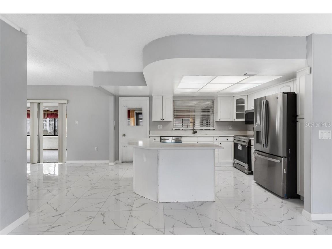 8609 Sunny Hollow Lane Orlando FL 32819 O6366254 image2