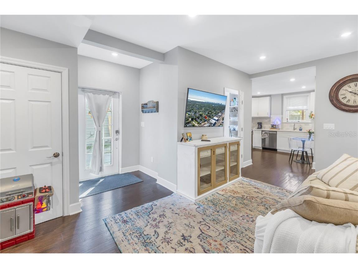 861 28th Avenue N Saint Petersburg FL 33704 TB8418832 image28