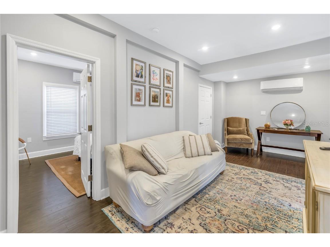 861 28th Avenue N Saint Petersburg FL 33704 TB8418832 image29