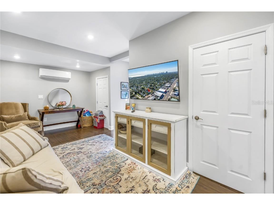 861 28th Avenue N Saint Petersburg FL 33704 TB8418832 image30