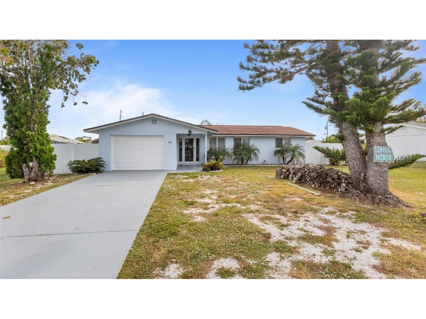 861 E 3rd Street Englewood FL 34223 C7483276 image1