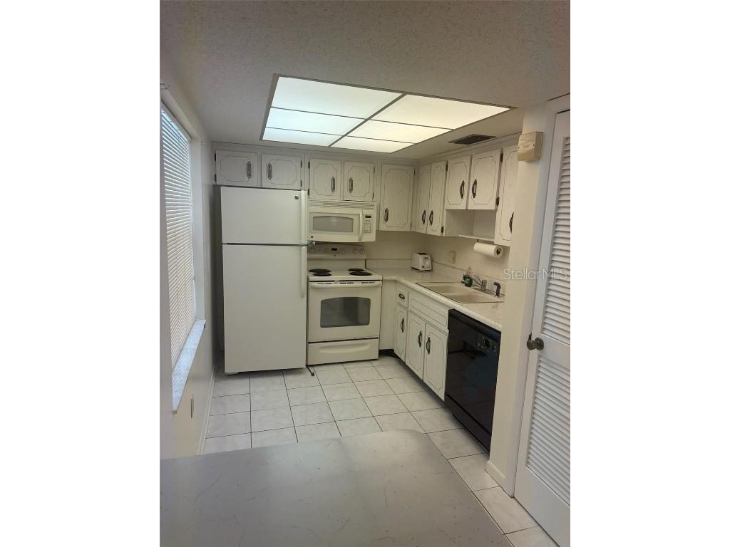 861 Maple Court #104 Dunedin FL 34698 TB8387410 image13