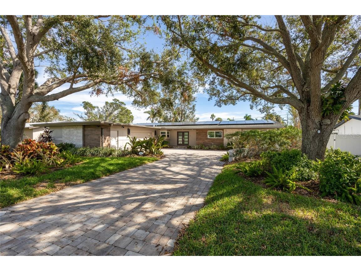 861 Rafael Boulevard NE Saint Petersburg FL 33704 TB8320009 image1