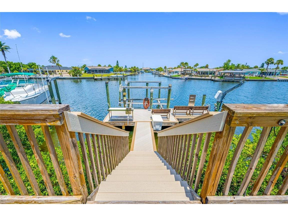 861 Symphony Isles Boulevard Apollo Beach FL 33572 - TAMPA BAY TB8407943 image2