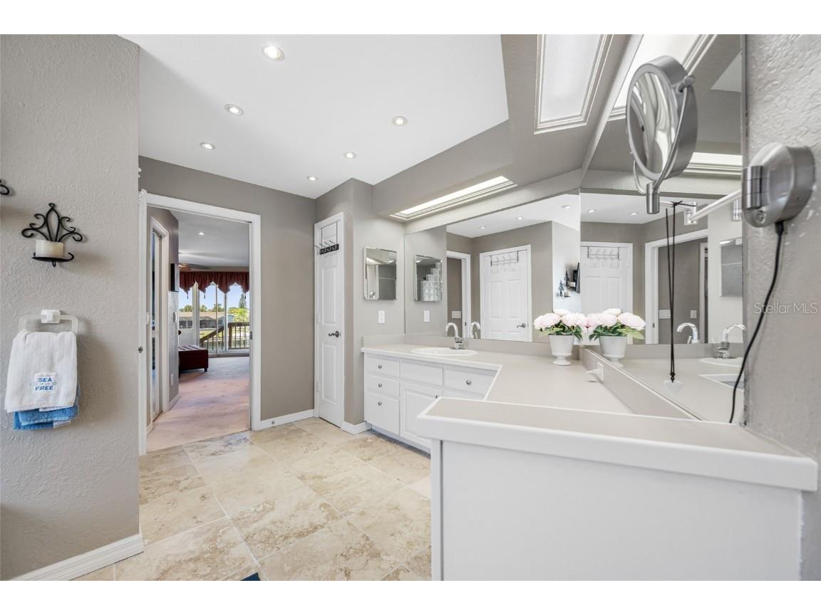 861 Symphony Isles Boulevard Apollo Beach FL 33572 - TAMPA BAY TB8407943 image31