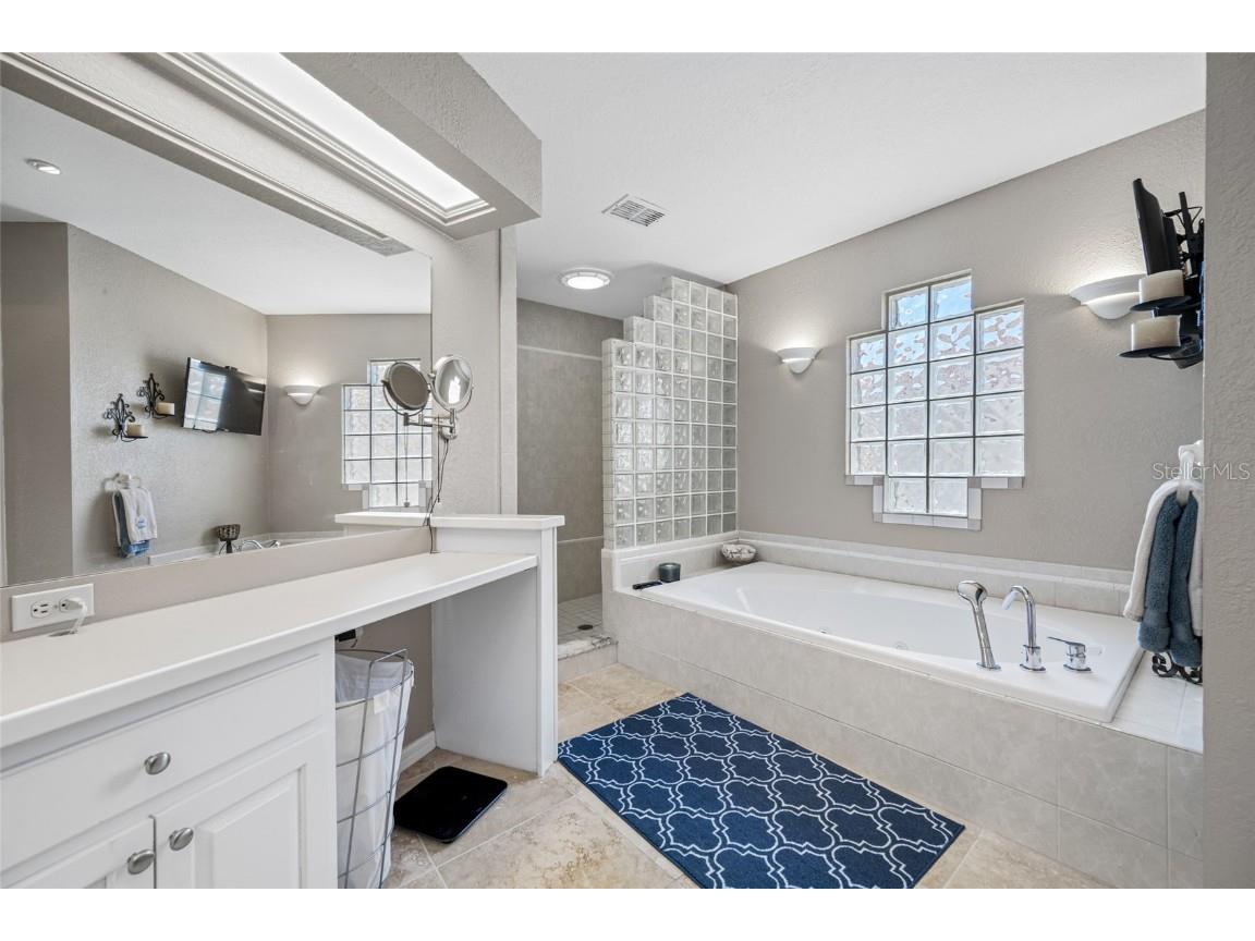 861 Symphony Isles Boulevard Apollo Beach FL 33572 - TAMPA BAY TB8407943 image34