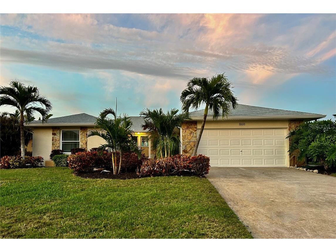 8611 51st Avenue W Bradenton FL 34210 A4674420 image1