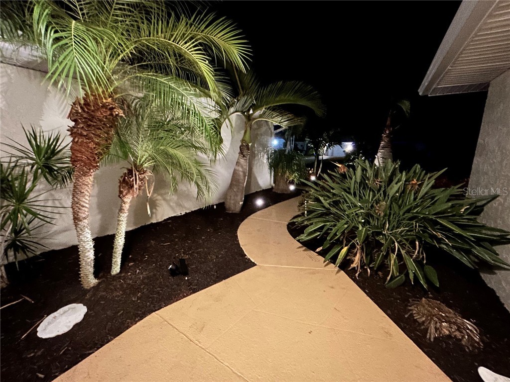 8611 51st Avenue W Bradenton FL 34210 A4674420 image10