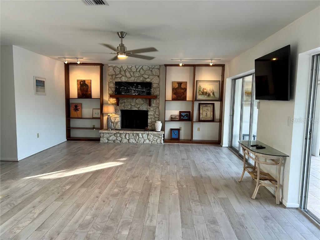 8611 51st Avenue W Bradenton FL 34210 A4674420 image12