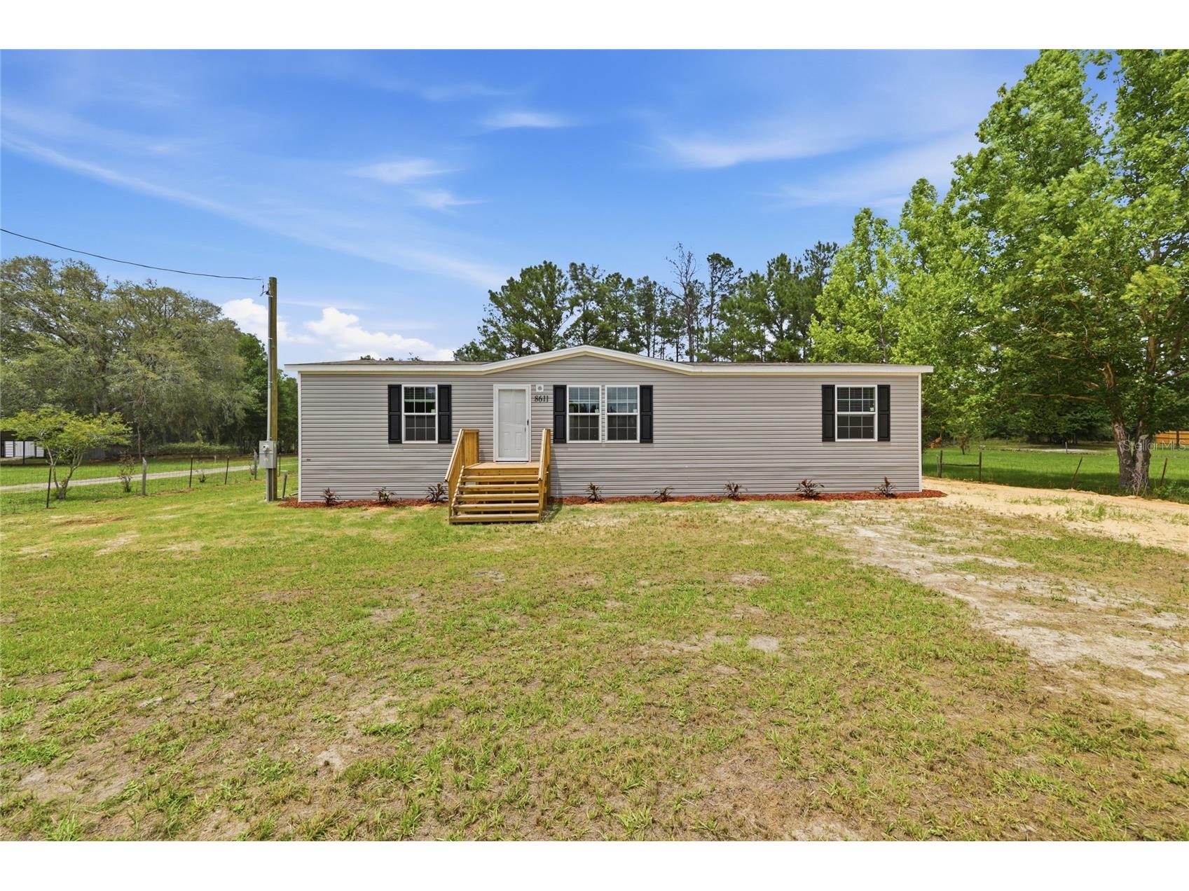 8611 NE 61st Place Bronson FL 32621 GC540733 image1