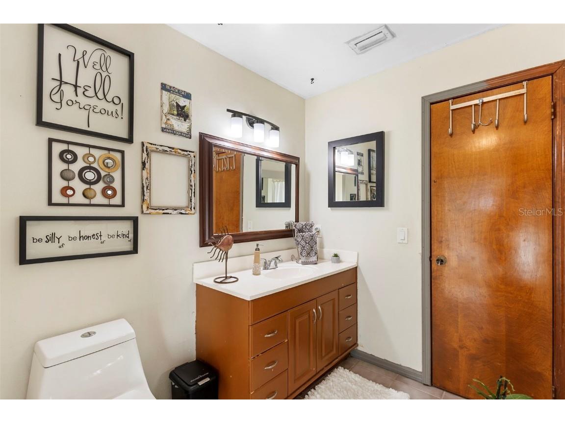 8611 Park Highland Drive Orlando FL 32818 O6366815 image40