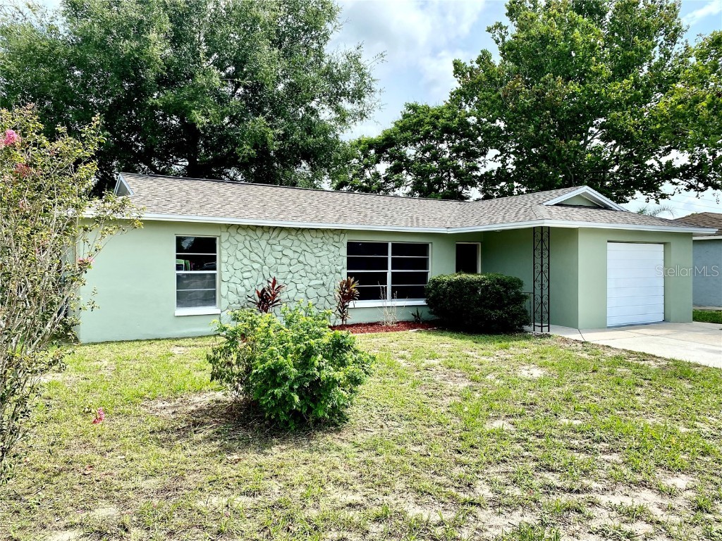 8611 Woodcrest Drive Port Richey FL 34668 W7849747 image1