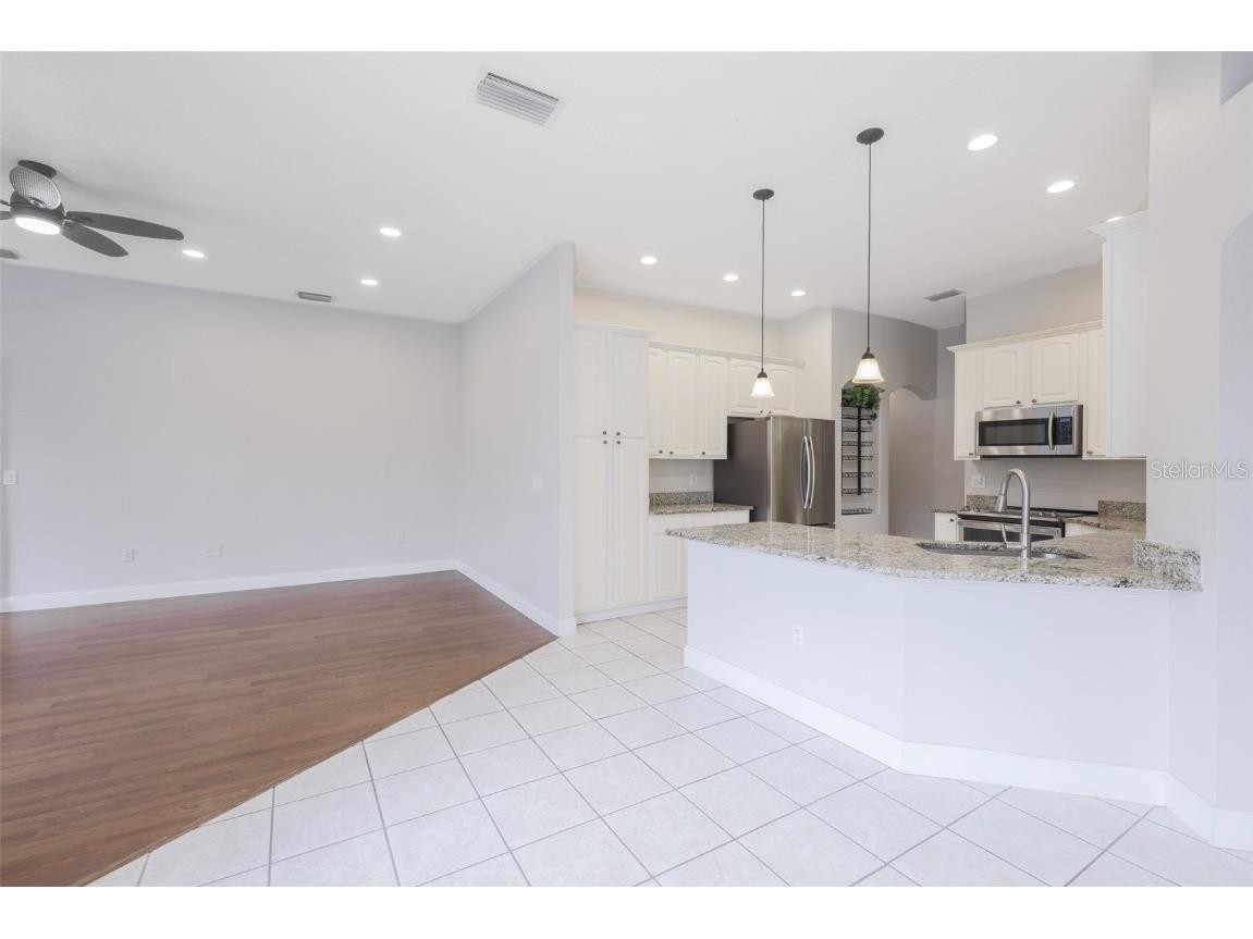 8613 Herons Cove Place Tampa FL 33647 TB8410546 image23