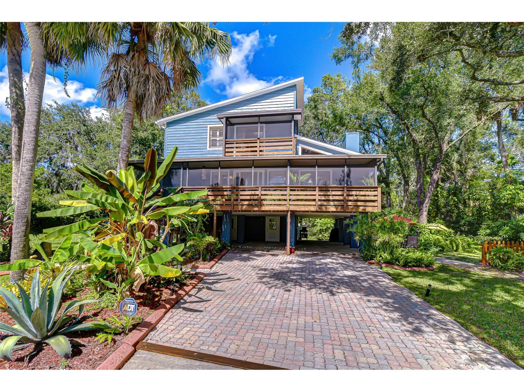 8614 Hibiscus Drive Tampa FL 33637 TB8419149 image1