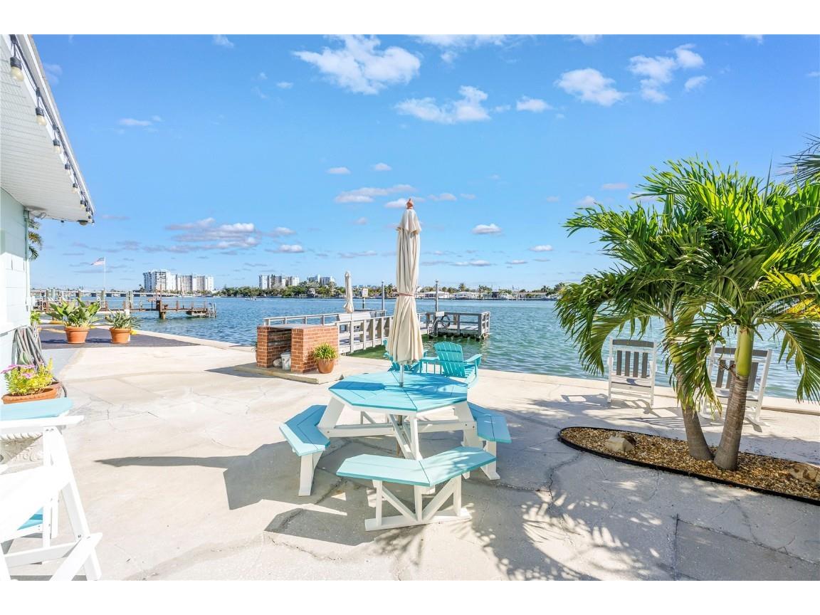 8615 E Bay Drive #2 Treasure Island FL 33706 O6353784 image1