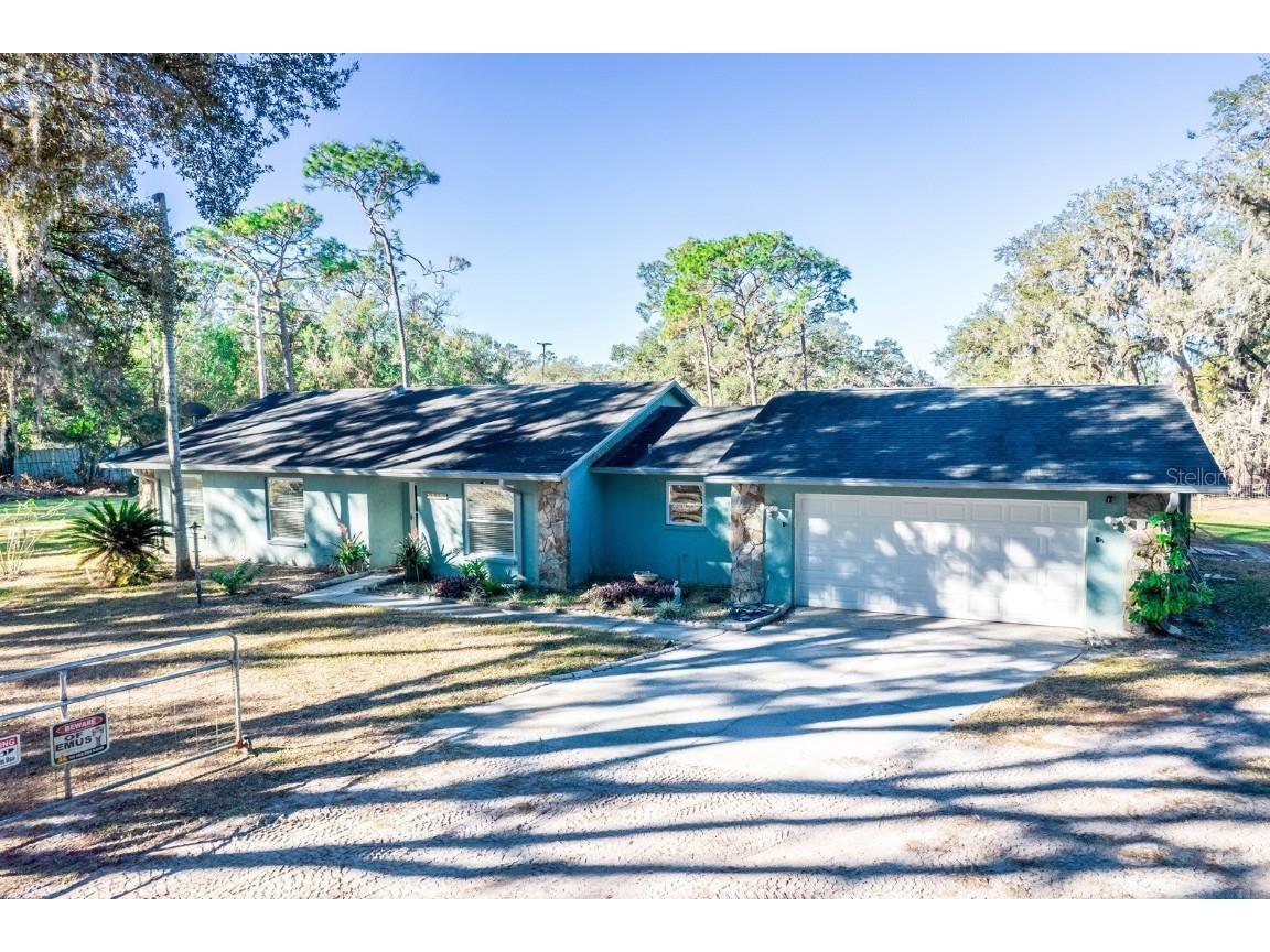 8615 Greenfield Lane Zephyrhills FL 33541 TB8342008 image1