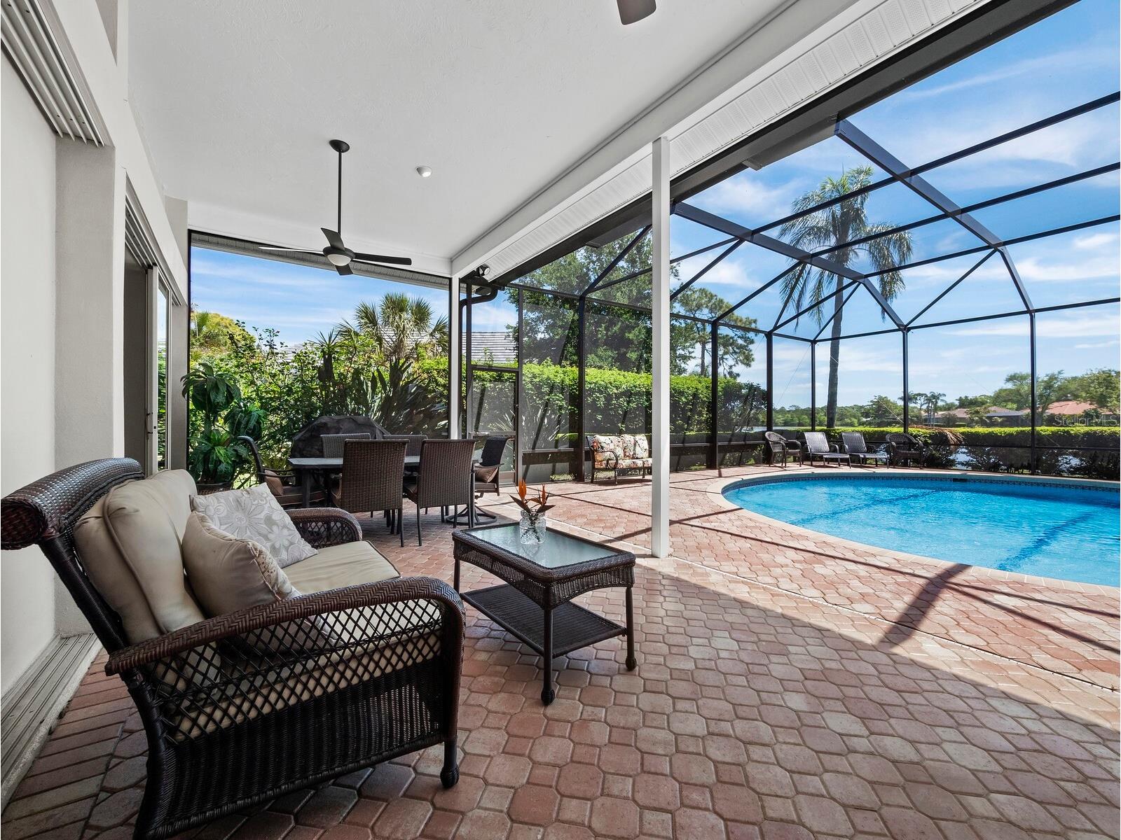 8615 Woodbriar Drive Sarasota FL 34238 A4690117 image15