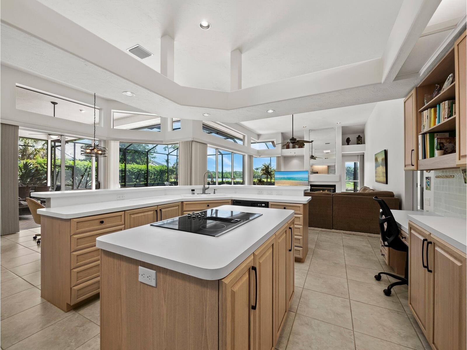 8615 Woodbriar Drive Sarasota FL 34238 A4690117 image19