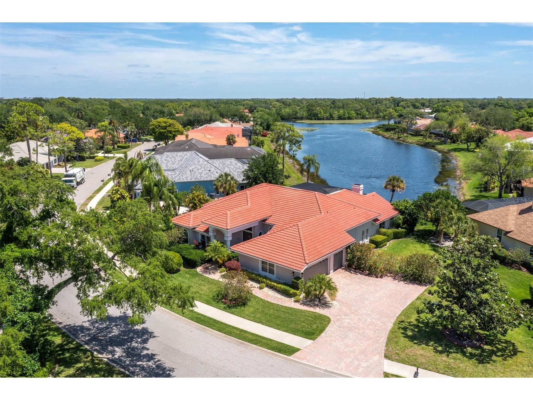 8615 Woodbriar Drive Sarasota FL 34238 A4690117 image2