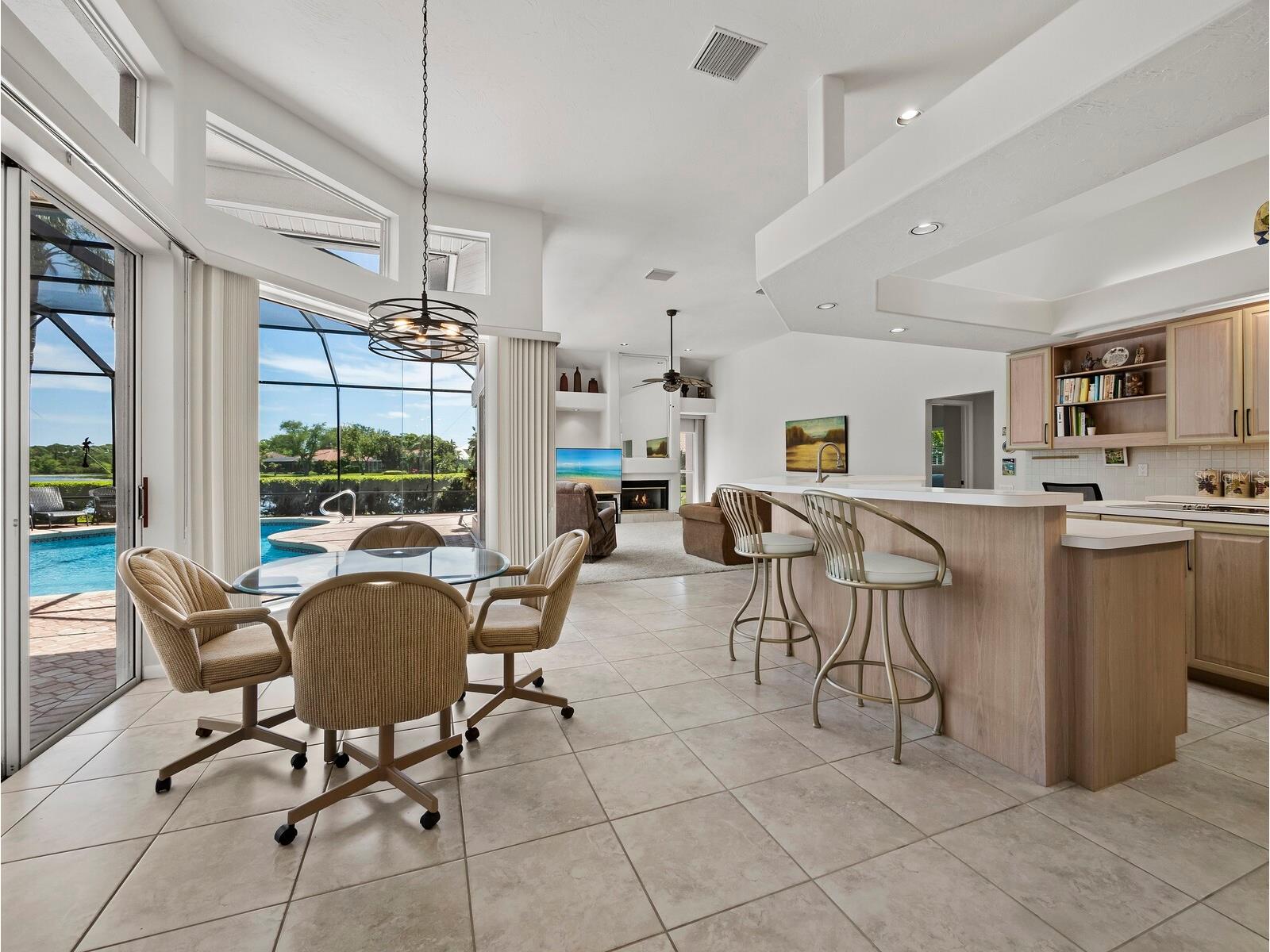 8615 Woodbriar Drive Sarasota FL 34238 A4690117 image23
