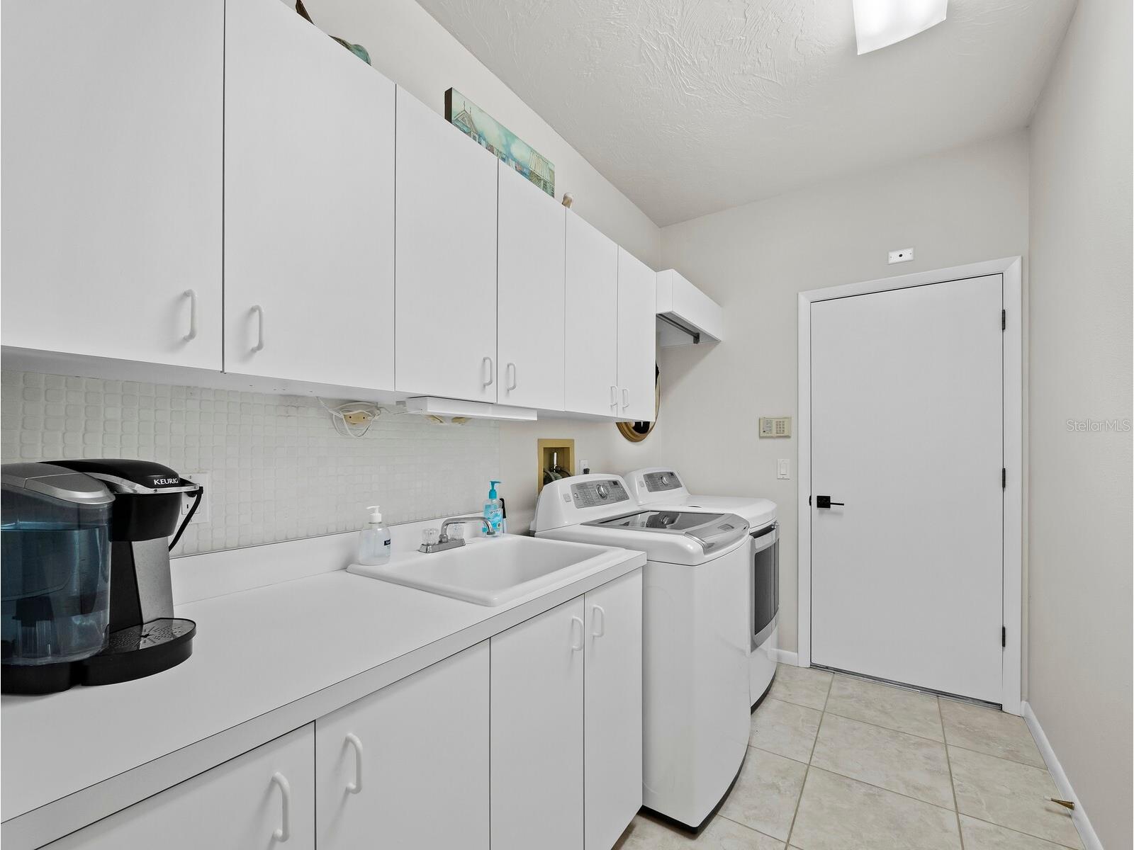 8615 Woodbriar Drive Sarasota FL 34238 A4690117 image25