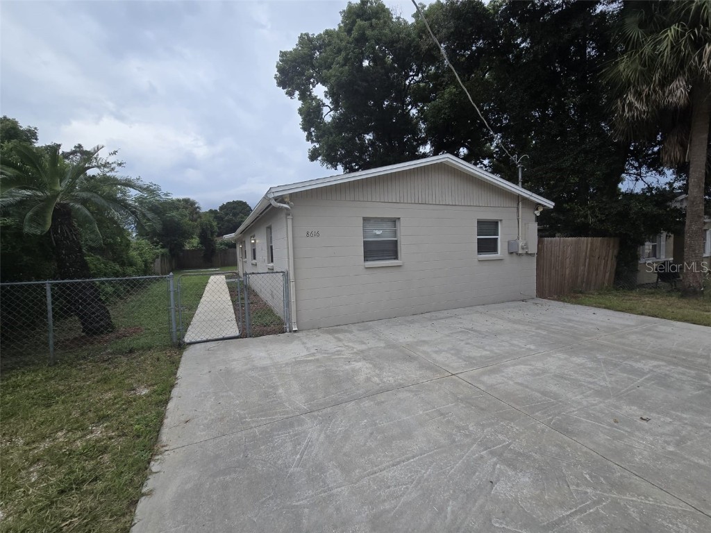 8616 N Mulberry Street Tampa FL 33604 TB8305442 image1
