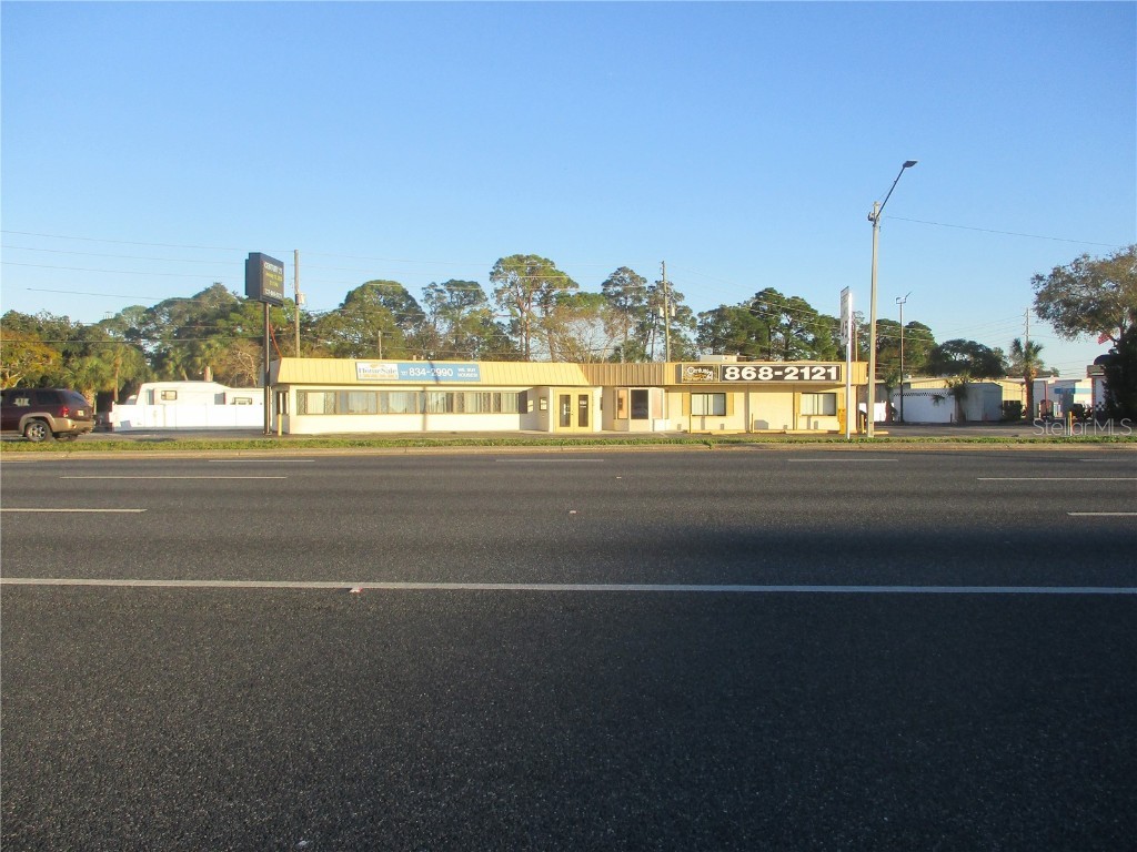 8616 Us Highway 19 Port Richey FL 34668 W7851678 image1