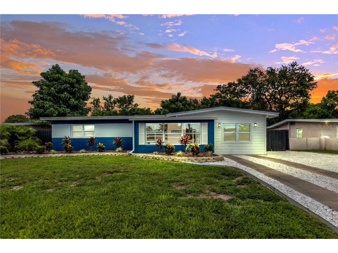 8617 Narcissus Avenue Seminole FL 33777 U8217525 image1