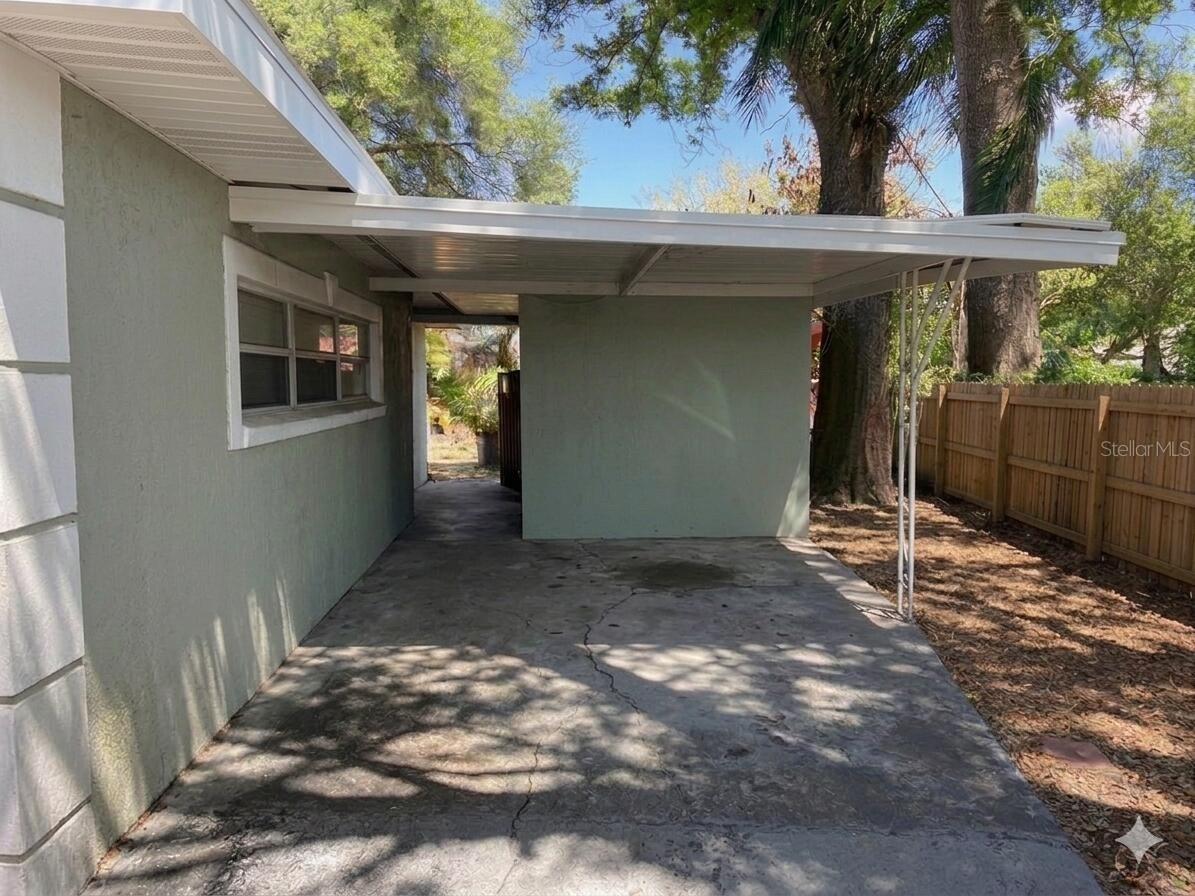 8618 Grandview Drive Tampa FL 33617 O6407119 image25