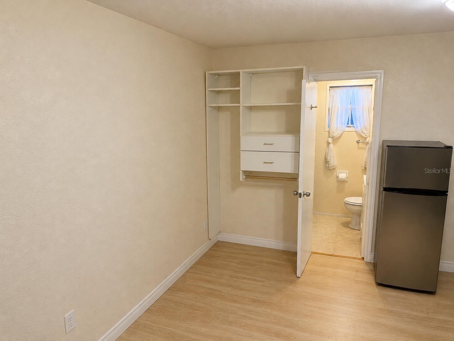 8618 Grandview Drive Tampa FL 33617 O6407119 image40