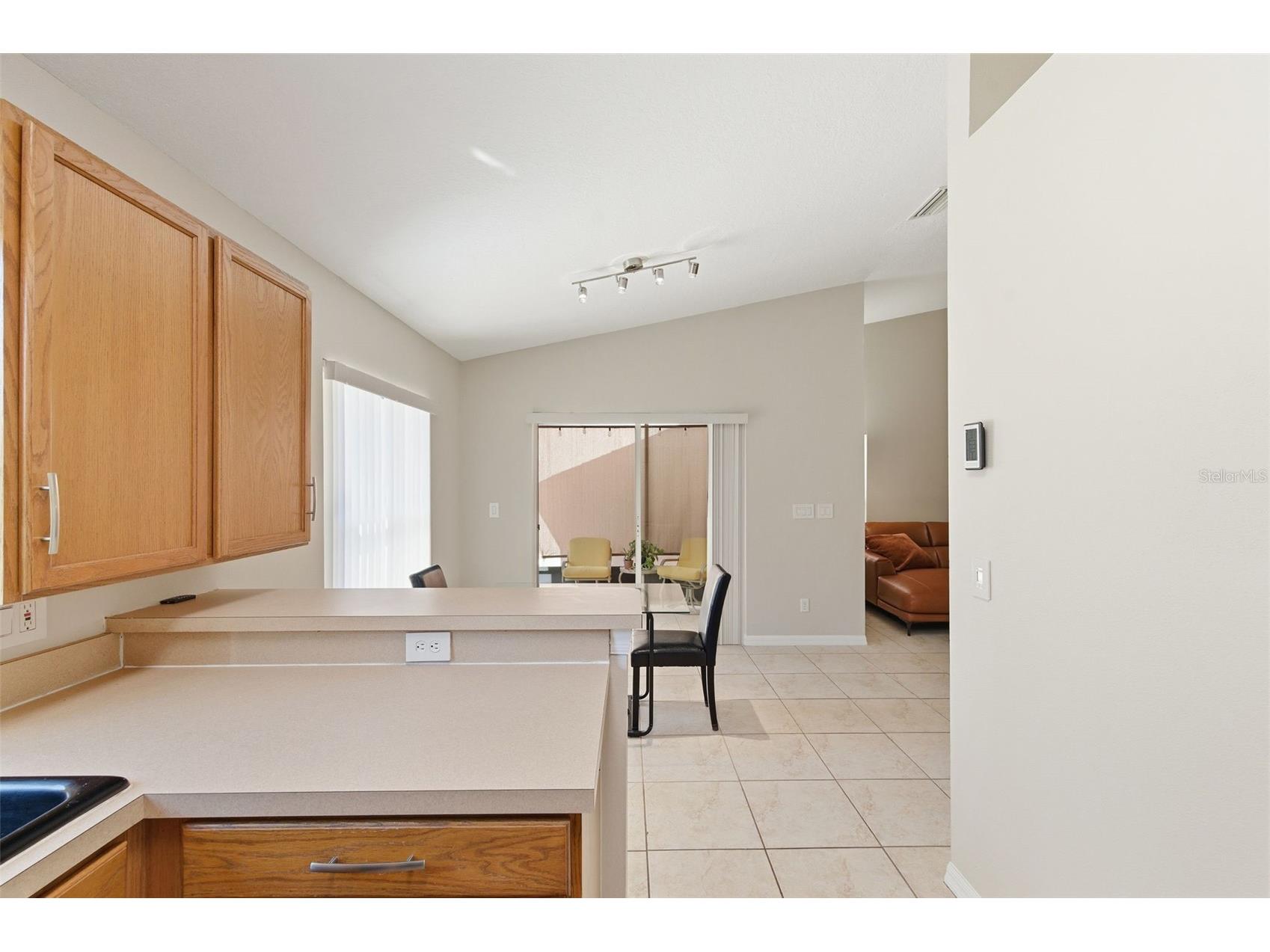 8618 Villa Largo Drive Tampa FL 33614 TB8473269 image10