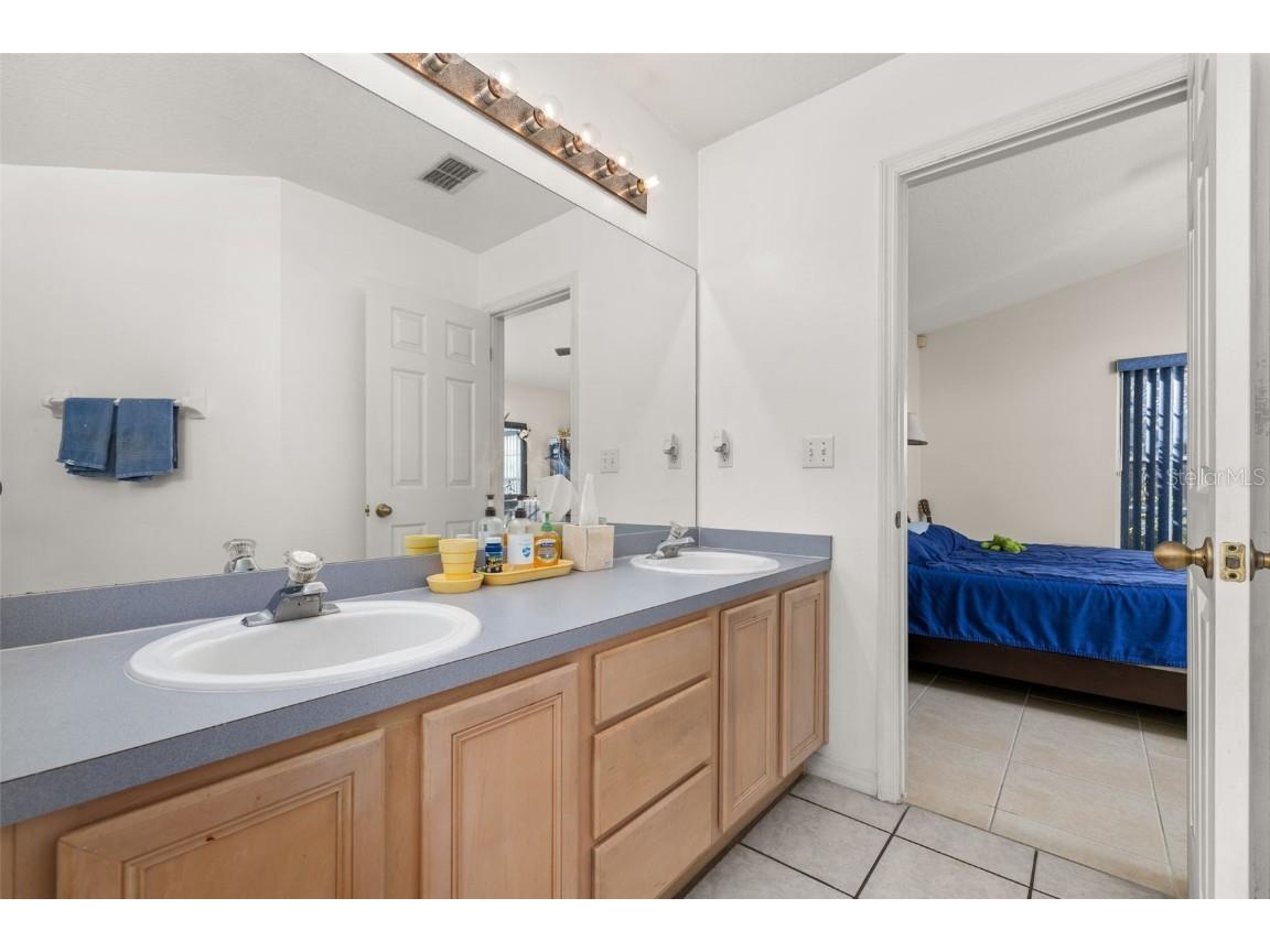 8619 White Rose Drive Orlando FL 32818 S5140260 image20