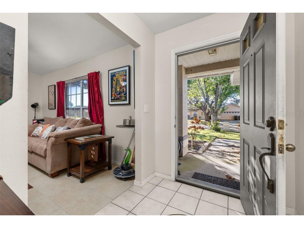 8619 White Rose Drive Orlando FL 32818 S5140260 image4