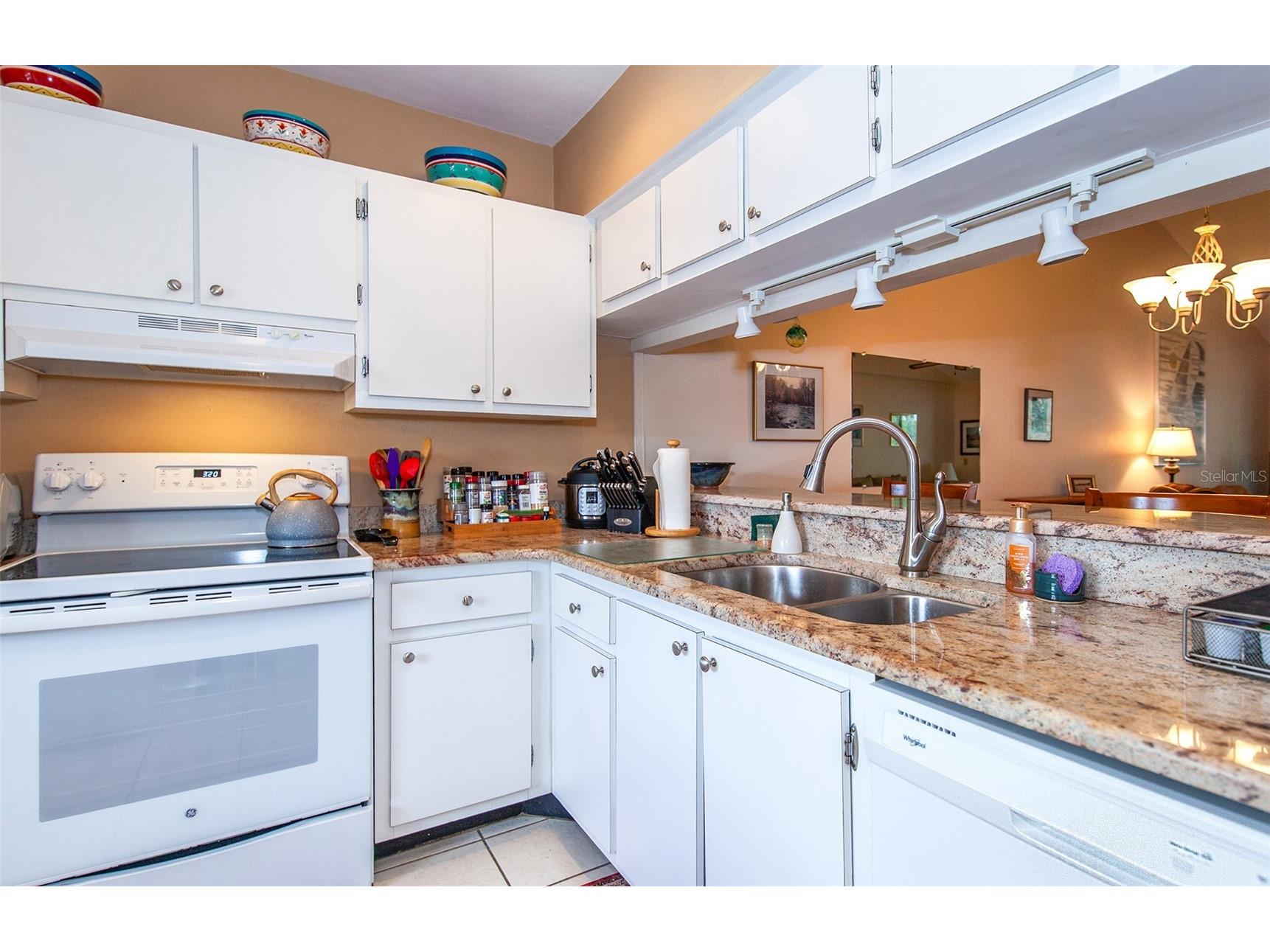 862 Bird Bay Way #194 Venice FL 34285 N6143302 image3